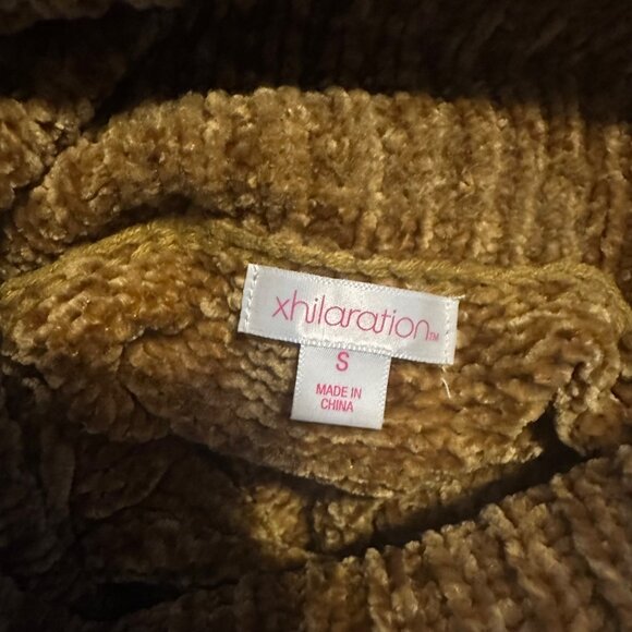 Xhilaration brown super soft turtle neck size S sweater - Picture 3 of 7